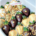 20pcs Black, White & Gold Lace with Gold Heart Chocolate Strawberries Gift Box